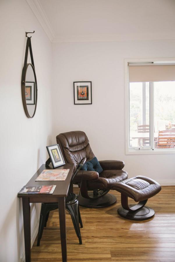 The Mains Guest House 2 Bedroom Farm Stay Corrigin Dış mekan fotoğraf