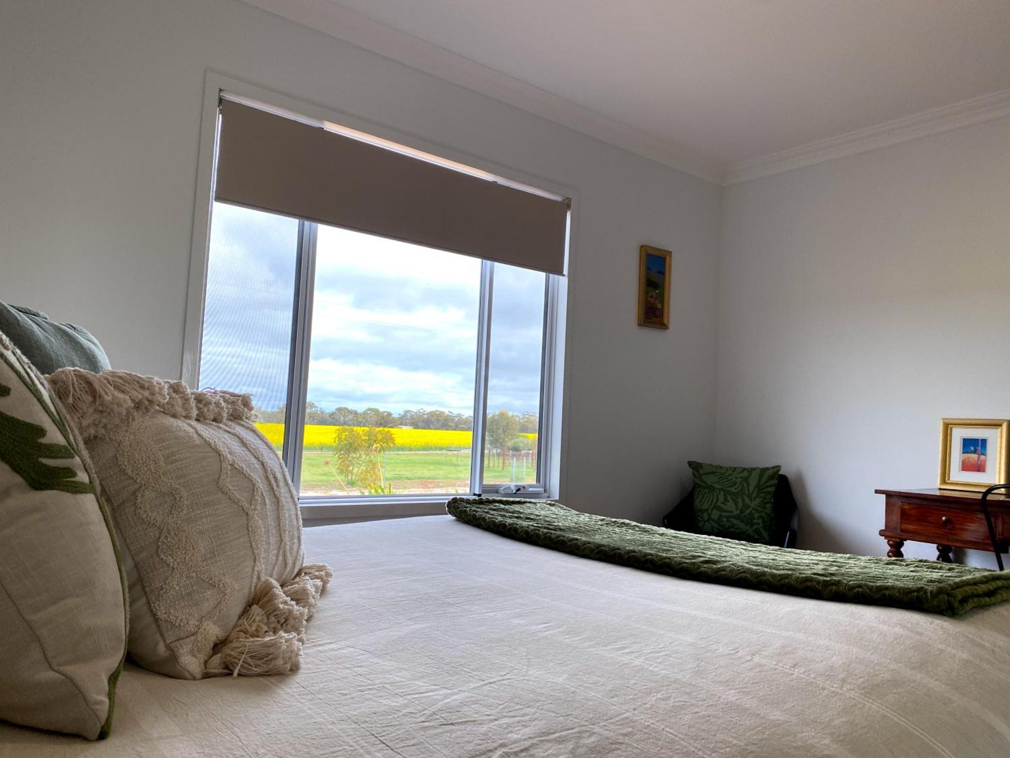 The Mains Guest House 2 Bedroom Farm Stay Corrigin Dış mekan fotoğraf